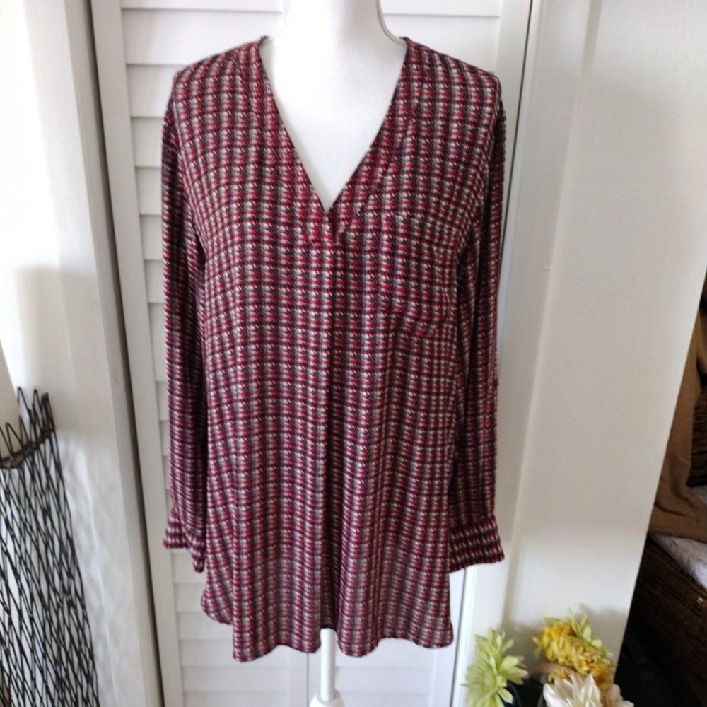 Lord & Taylor women's tunic v-neck roll tab sleeve lightweight blouse 1X